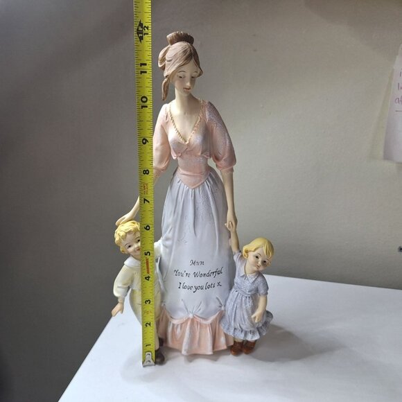 European Figurine Mum Children Mom Wonderful 12 Inches Tall Lightweight Gift - Picture 7 of 14
